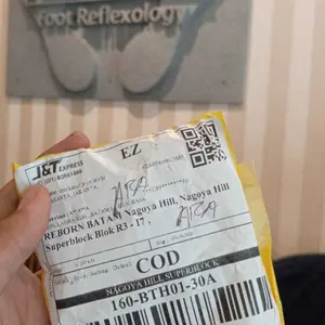 SATU SET PERHIASAN WANITA TITANIUM ANTIKARAT DAN LUNTUR perhiasan wanjta dewasa Elegan Emas Berlian gelang harian tanaman