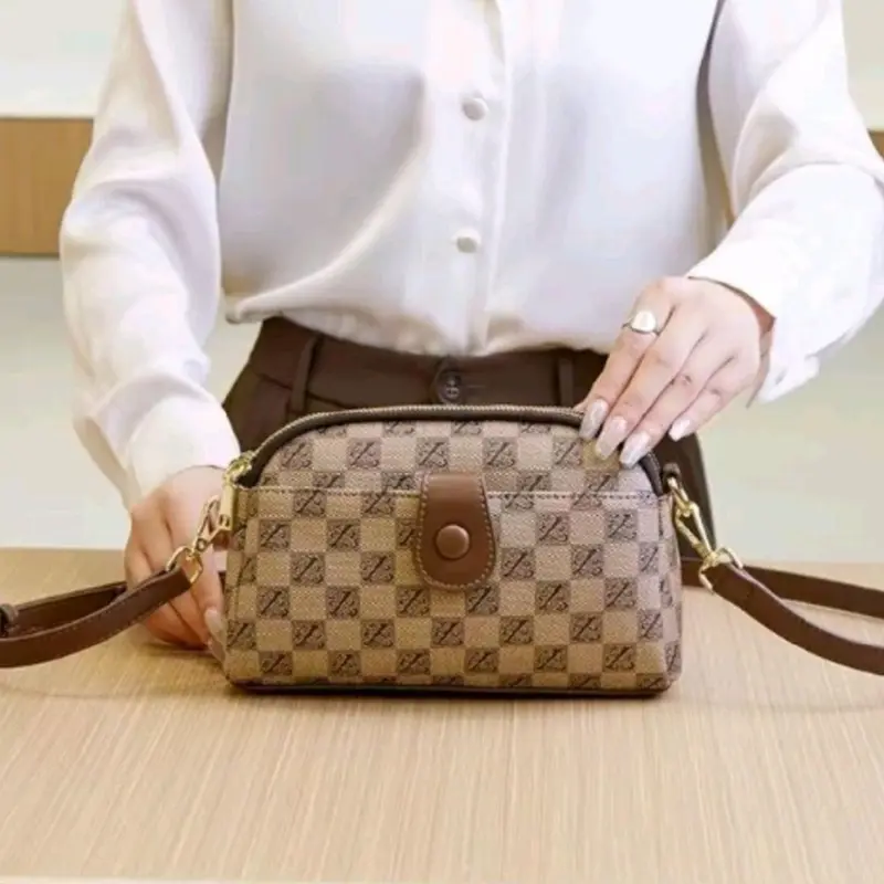 Tas selempang Wanita Multifungsi Tempat Hp dan Uang Fashion Korea kekinian 0