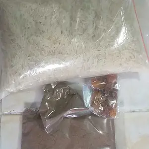 Beras Basmati 1kg lengkap dengan bumbu kebuli instan dan kismis