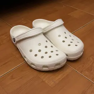 DertA' Sandal Kodok Pria Couple Sendal Anak-Anak Sepatu Wanita EVA Anti Slip Size 30-45 Fashionable on-Slip Waterproof