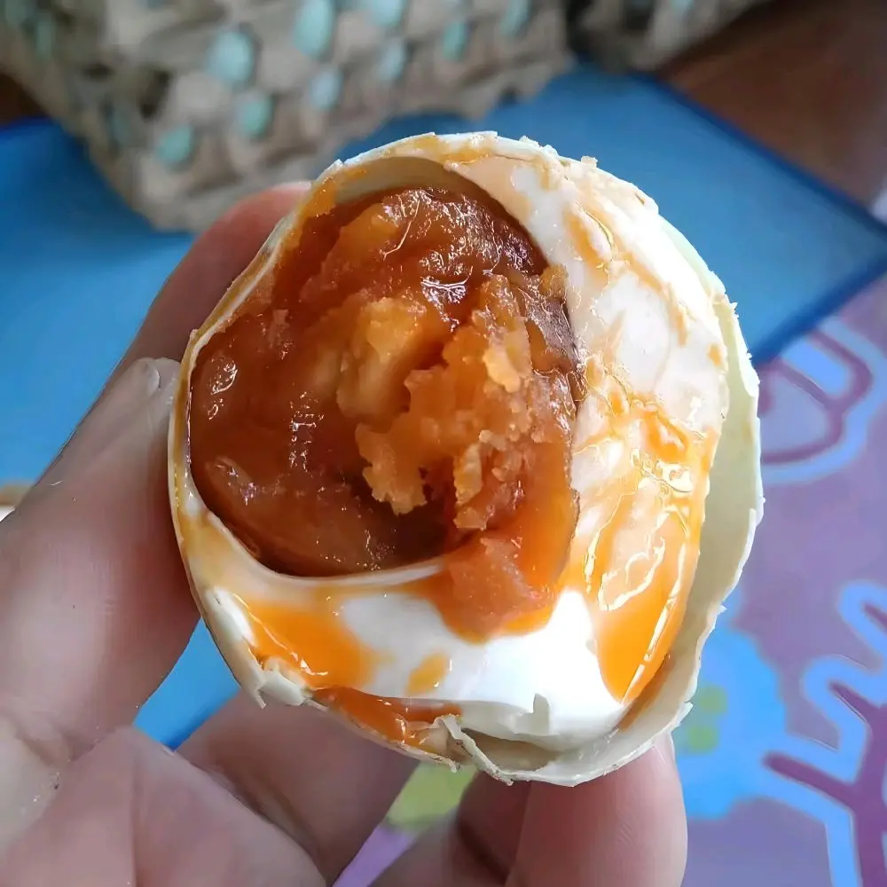 Telur Asin Asli Tegal Brebes Masir Dan Berminyak Ukuran Sedang Sudah Matang Telor Asin Masir