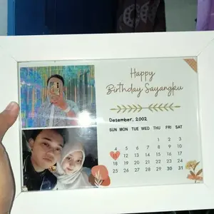 Hadiah Kado Custom Foto Frame Kalender LED Ulang Tahun Romantis Anniversarry Boyfriend Gift
