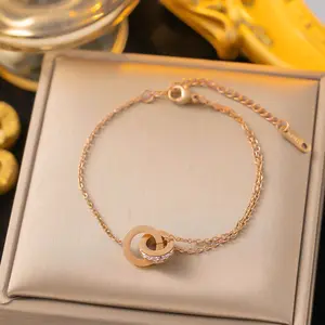 GI024 Gelang Rantai Motif Bulat Permata dengan Desain Elegan dan Detail Permata yang Menarik