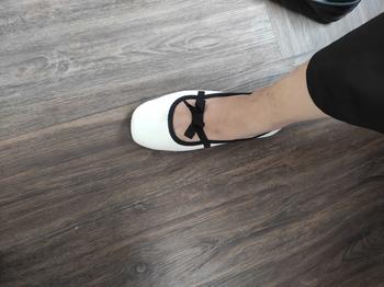 Product Review of Paris Zoey Carina Flatshoes Putih Sepatu Wanita Elegan Sandal Simpel Karet PZX2823301 Hitam from a**a 1