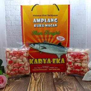 Amplang Eka Box Rasa Tenggiri isi 10 amplang kuku macan