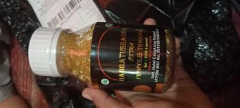 Product Review of UMS Habbatussauda Extra Propolis Trigona Isi 200 Kapsul from c**g S**i 2