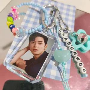 BAGCHARMS AKTOR KOREA DENGAN FOTO DAN MINI CAHOL
