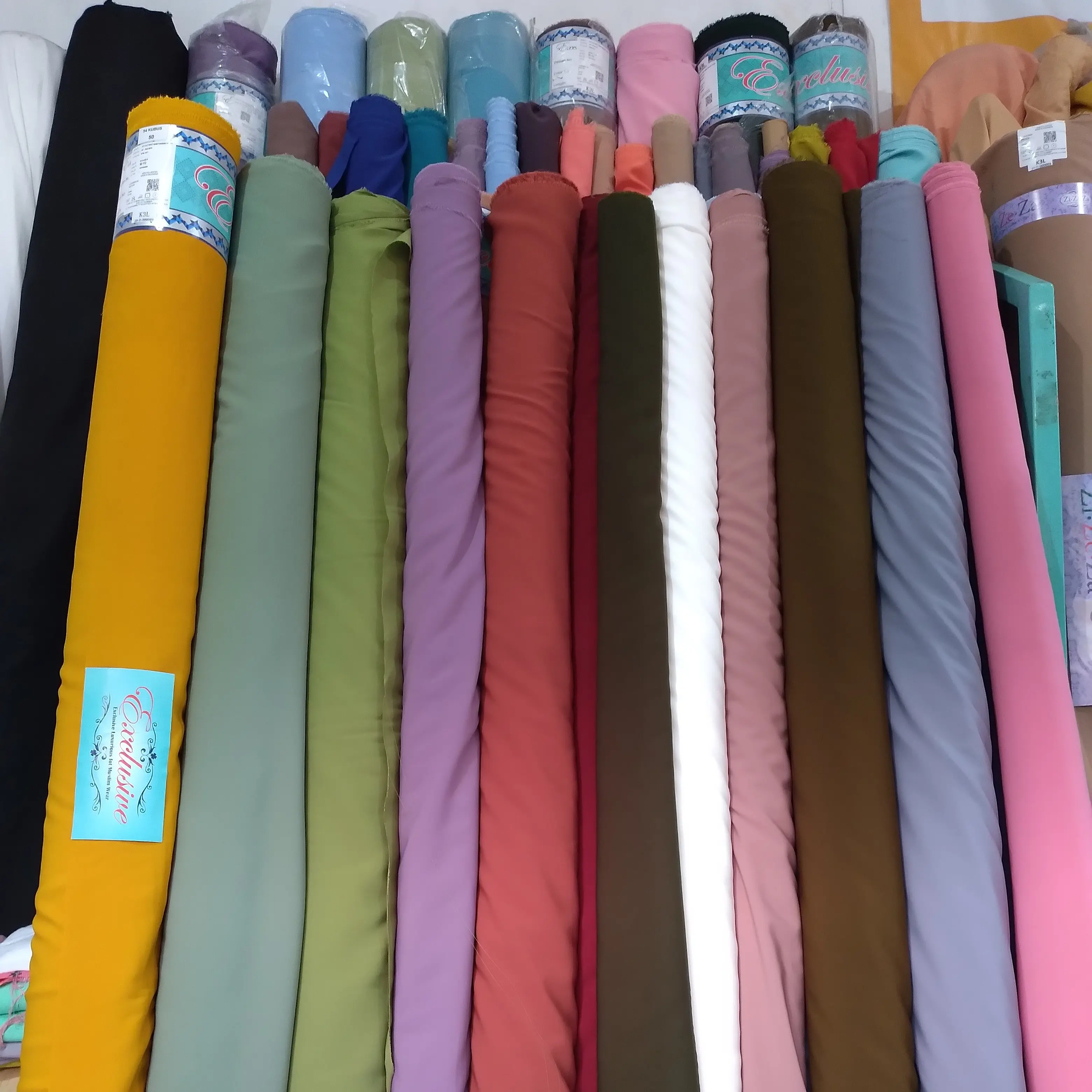 Kain Wolfis / Wolpeach / Wolvis Polos Grade 'A' Best Quality
