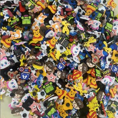 Sticker Trang Trí Giày Nhiều Loại Ngẫu Nhiên Cho Nam Và Nữ Gắn Giày Tích Cơ Dép Giày Chất Liệu Nhựa Dẻo Cao Cấp Bền Bỉ