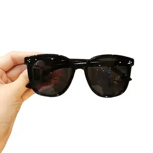 Kacamata Hitam Anak Model Bingkai Oversize Pelindung Sinar UV Terbaru - Eyewear, Plastik Fashion