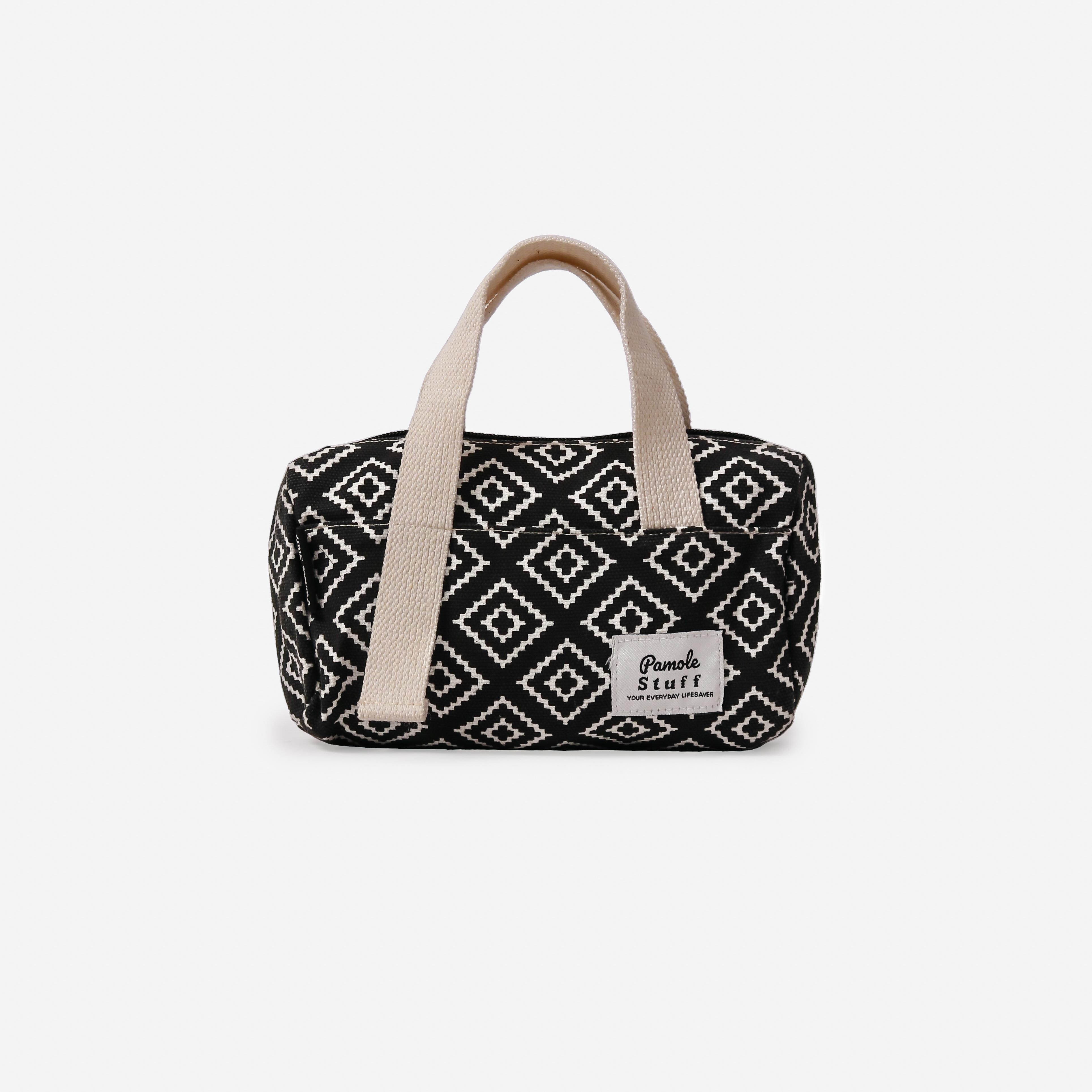 Pamolestuff Pouch Dompet Travelling Bahan Kanvas Penutup Resleting - Lilo Series