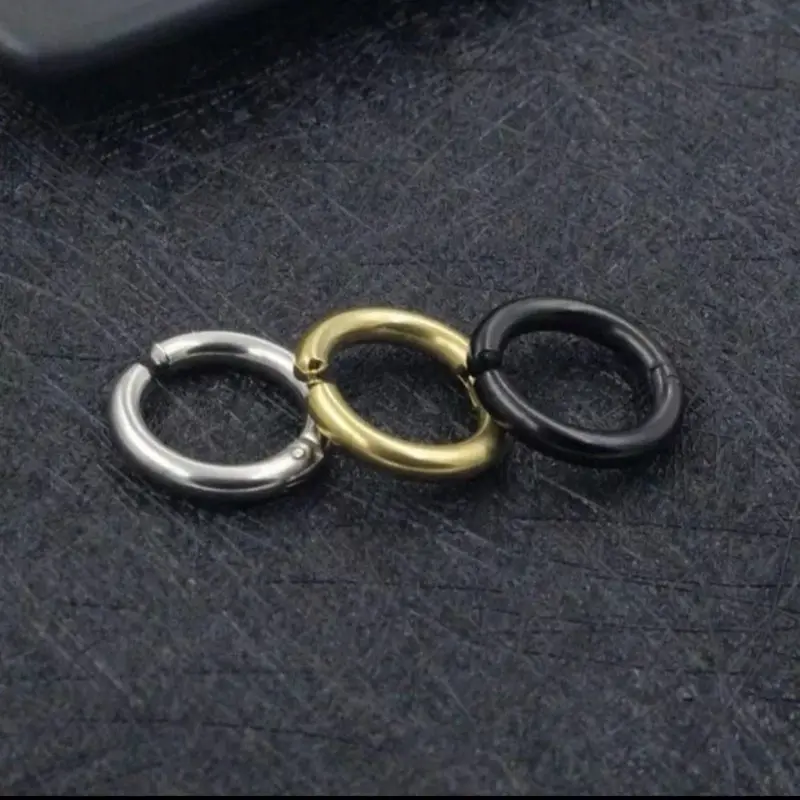 (COD) Anting Hoops Jepit Tanpa Tindik Pria Wanita Titanium Aksesoris Fashion Earrings Antikarat Silver Hitam 3