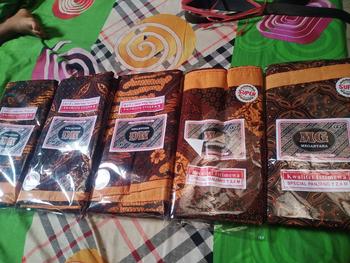 Product Review of MEGANTARA paket hemat isi 5 pcs kain panjang jumbo jarik batik jumbo jarik serbaguna spesial panjang jumbo peranakan batik parang batik  jogja kain jarik from M**d E**l ** 0