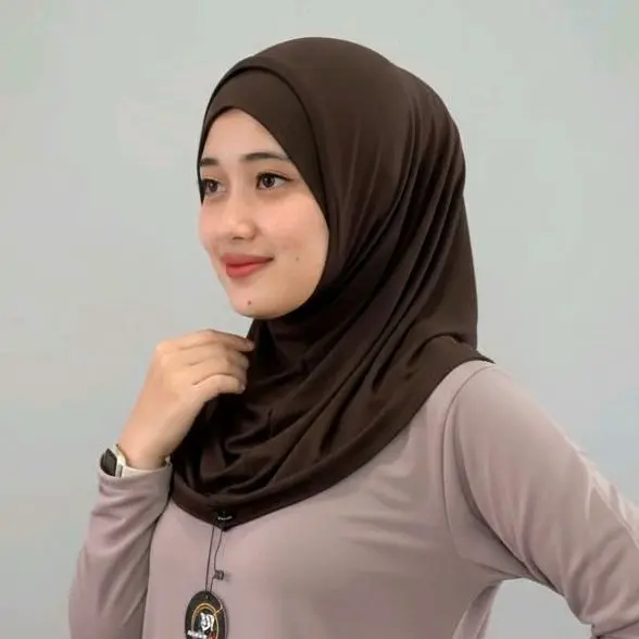 hijab bergo  instan sport rayon karet dagu size small kaos rayon airflow tipis tapi tidak memerawang  size  S dan m