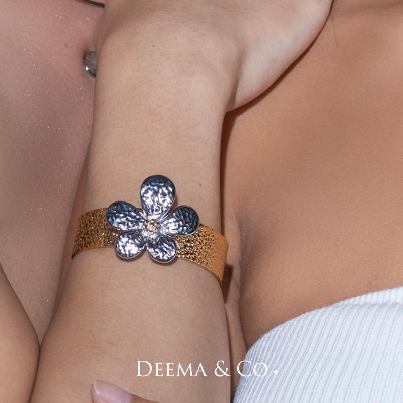 Deema & Co - Margherita Daisy Flower Duo Tone Choker and Bangle Set (Tarnish Free) hypoallergenic jewelry jewellery singapore 5