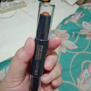 Face Stick 2 Head Light Shading Concealer Contour Dua Sisi Facestick Meratakan Kulit LA104