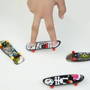 Mainan Viral Fingerboard Skateboard Jari Mini