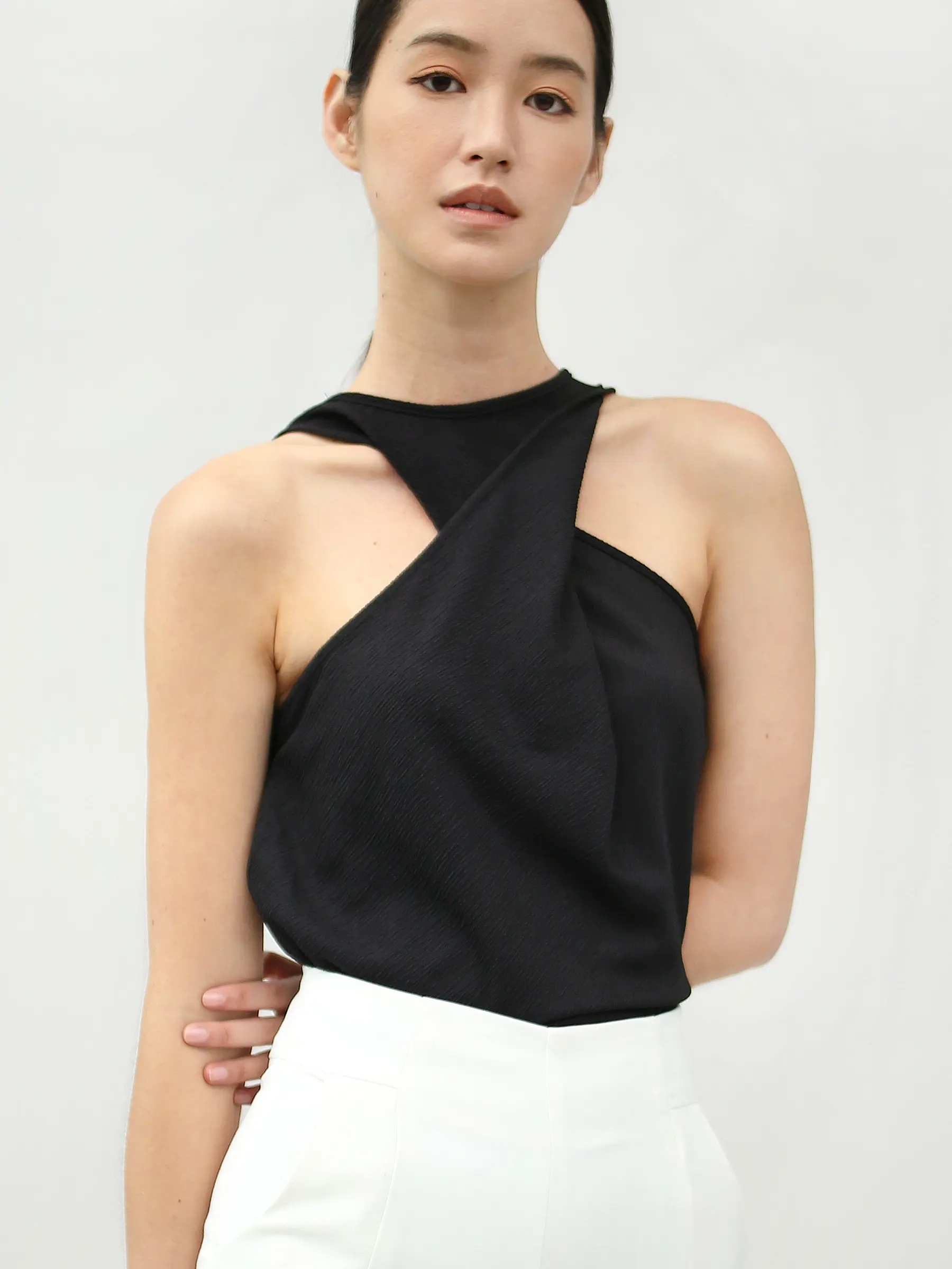 [MONO] Kis 2 Way Twist Tank Textured Tank