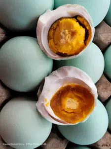 Telur Asin Brebes Masir Matang Berminyak Isi 10 Butir Nutrisi Tinggi Protein & Vitamin Kesehatan Mata & Tulang - Telor