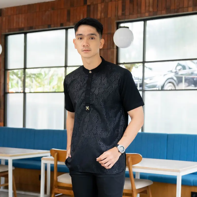 Baju Koko Pria Dewasa Kerah Shanghai Pria Premium Motif Embos Model Kancing Koko Kurta Pria Muslim NAUFAL Hitam Lengan Pendek Jahitan Rapi Kemko Atasan Spesial Lebaran 0