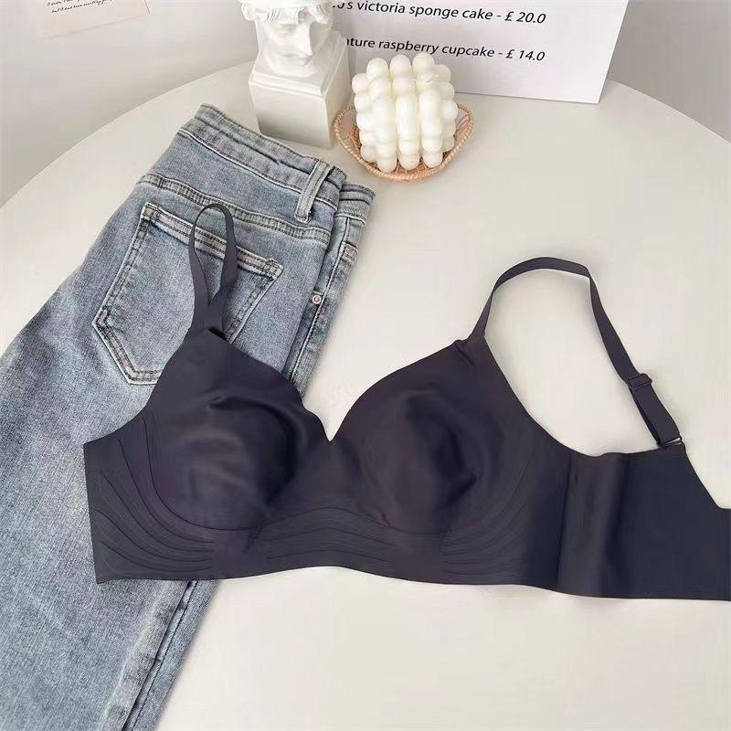 Thin Large Breasts Show Smaller Breasts, Rabbit Ears Breathable Seamless Underwear Women's Small Breasts Push-up Bra 6