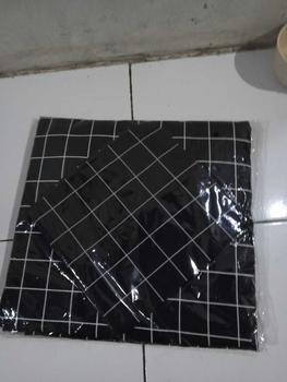 Product Review of Sprei Kotak Kotak Hitam Aesthetic Berkualitas Tidak Luntur. sarung bantal 2. sarung guling 2 from w**a s**e 3