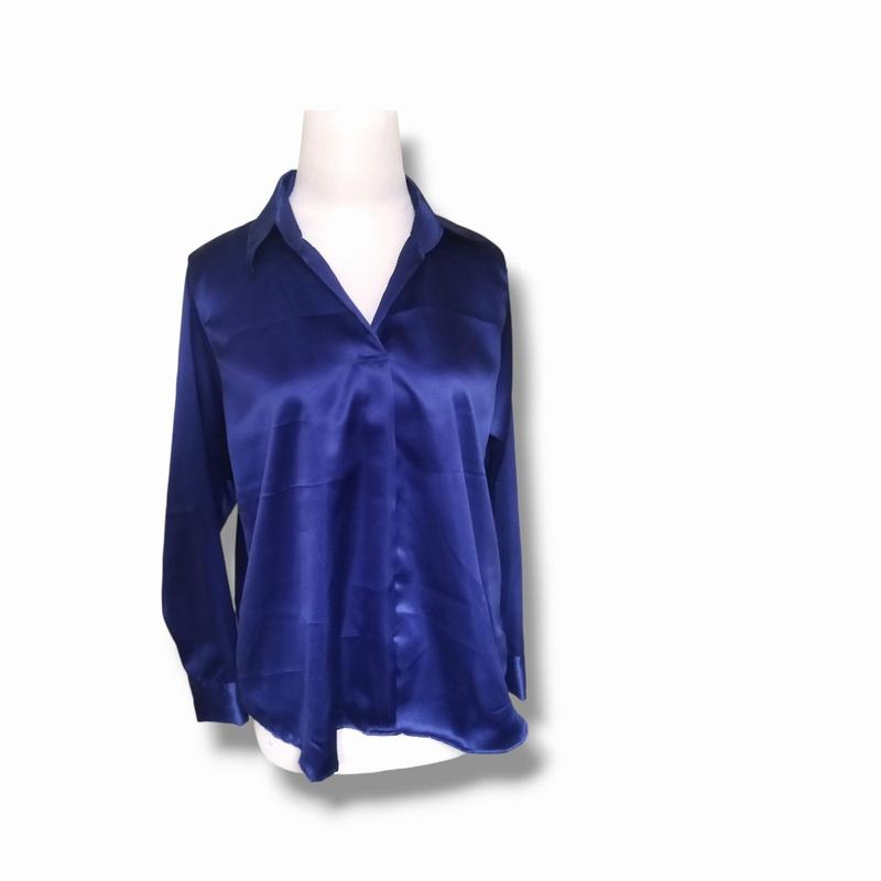 Product Introduction of Satin Blouse V-neck  Top Baju Atasan  Wanita Formal Satin Top Kantor Blouse Kerah  Kemeja  Kerja Wanita Tangan Panjang Mewah Nyaman Kancing 9