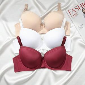 BR6017B SET DE 3 BRASIER Diseño: Liso con Detalles Bordados en la Copa - ideal para regalar o consentirte a ti misma