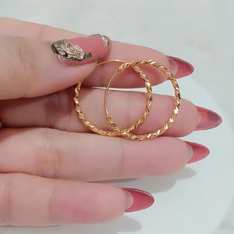 Anting Hoop Gipsy Bulat Mewah Fashion Emas Premium Anti Alergi Nyaman Dipakai Perhiasan 2