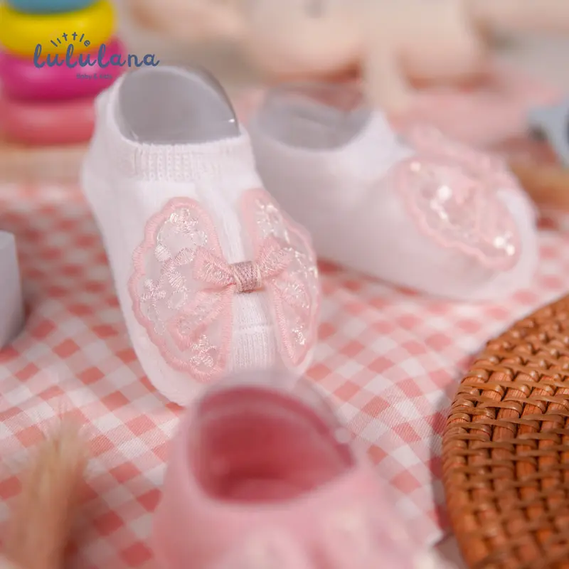Little Lululana - Lily | Kaos Kaki Bayi Unisex Sepatu Anak Bayi 3D | Newborn Baby Socks | Kaos Kaki Bayi perempuan 0–6 Boneka Lucu Anti Slip satu  paket 2