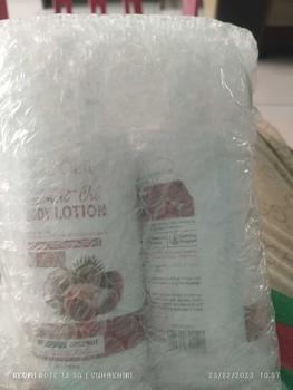 Product Review of SADOER Coconut Oil Body Lotion 300ml WHITENING LOTION Skin Whitening Brightening Moisturizing Beauty Fragrant Body Lotion Body Care from S**I ** S**H 0