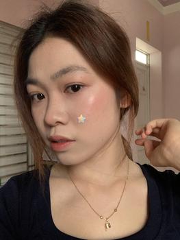 Product Review of [Live] Nukka Má Hồng Kem Highlight Hiệu Ứng Ánh Nước - Căng Bóng Dưỡng Ẩm, Tạo Khối Khuôn Mặt, Nâng Tone Tự Nhiên from U**n N** 1