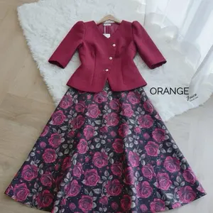 Orange Juice Set Combinasi Bahan Flanel dan Scuba dengan Desain Bunga Mawar Elegan