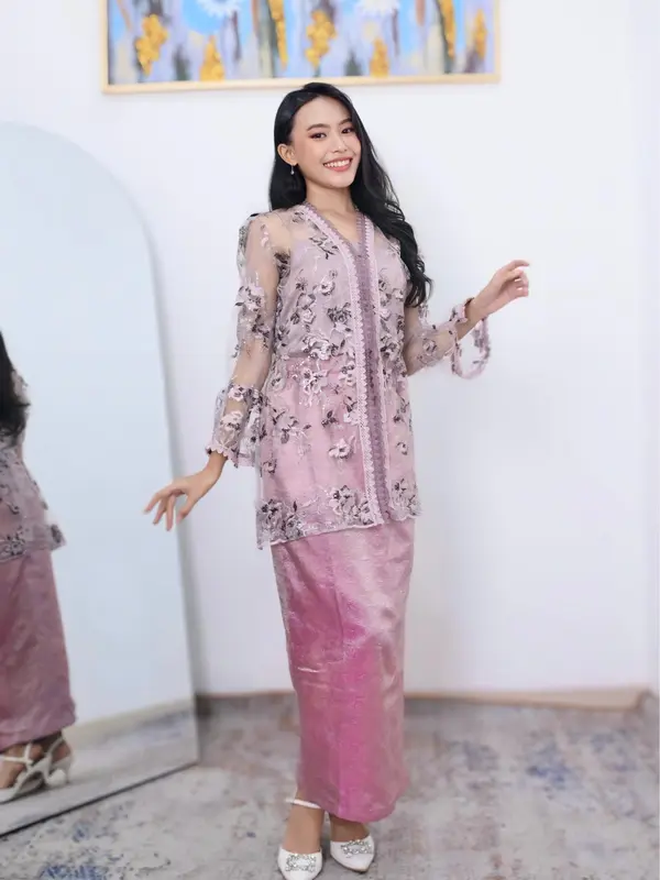 Elnisha Boutique - Outer Dahlia (Outer Modern Wanita Kekinian Kebaya Modern Tunangan Kebaya Lamaran) 6