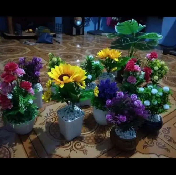 bunga hias meja Rp15000(100 rb dpt 7 pcs)