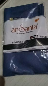 Product Review of segi empat shinar glamor 110x110 cm Jilbab from B** L**n G**e 0
