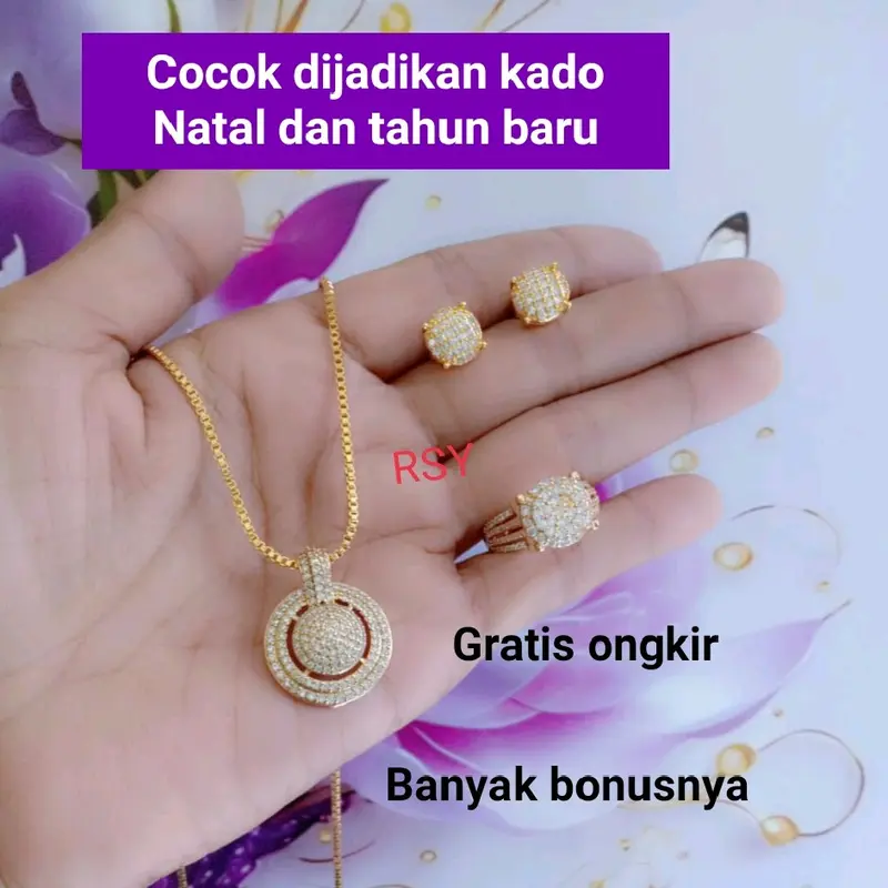 Set replika berlian lapis emas  cocok dijadikan hadiah nataru 0
