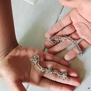 SATU SET KALUNG DAN GELANG RANTAI TITANIUM PRIA DAN WANITA ANTIKARAT DAN ANTI PUDAR harian zircontitanium