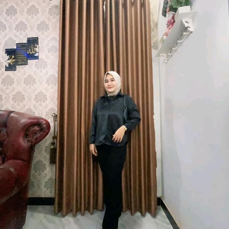 Satin Blouse V-neck  Top Baju Atasan  Wanita Formal Satin Top Kantor Blouse Kerah  Kemeja  Kerja Wanita Tangan Panjang Mewah Nyaman Kancing 1