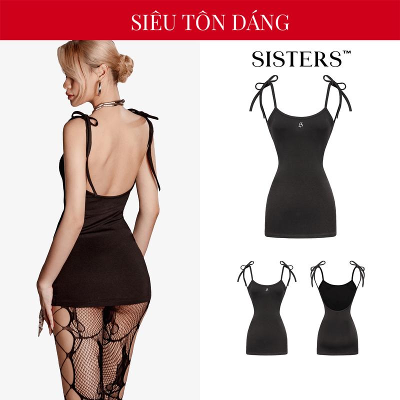 Đầm 2 dây ngắn hở lưng ôm body SISTERS logo inox màu đen chất liệu thun co giãn tôn dáng Joella Mini Dress | SS-D56