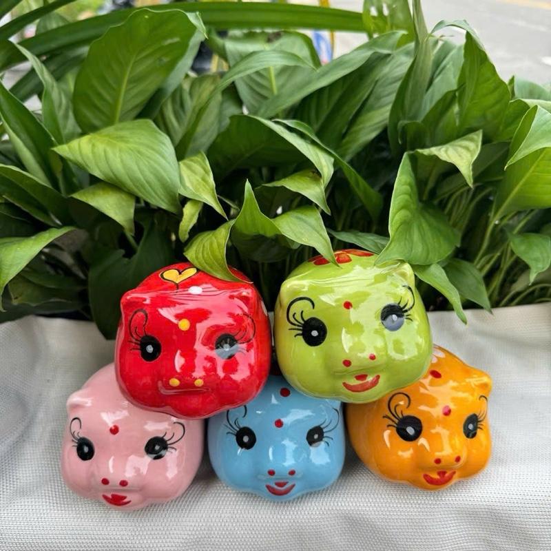 S1.1 Heo Sứ Tiết Kiệm ,5 Màu Heo Trang Trí Decor Ống heo Tiêtd Kiệm Lỗ Tròn hũ đựng mini mọi kim cảnh đấttiếtkiệm con két sắt đất