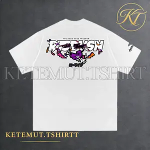Kaos Oversize Street Style Grafis｜Tipografi Besar dengan Ilustrasi Unik｜Look Santai tapi Tetap Stylish｜Nyaman Dipakai & Siap COD