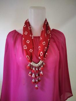 Product Review of Kalung Batik Anggur Rumbai Hadiah Wanita from f**a 1