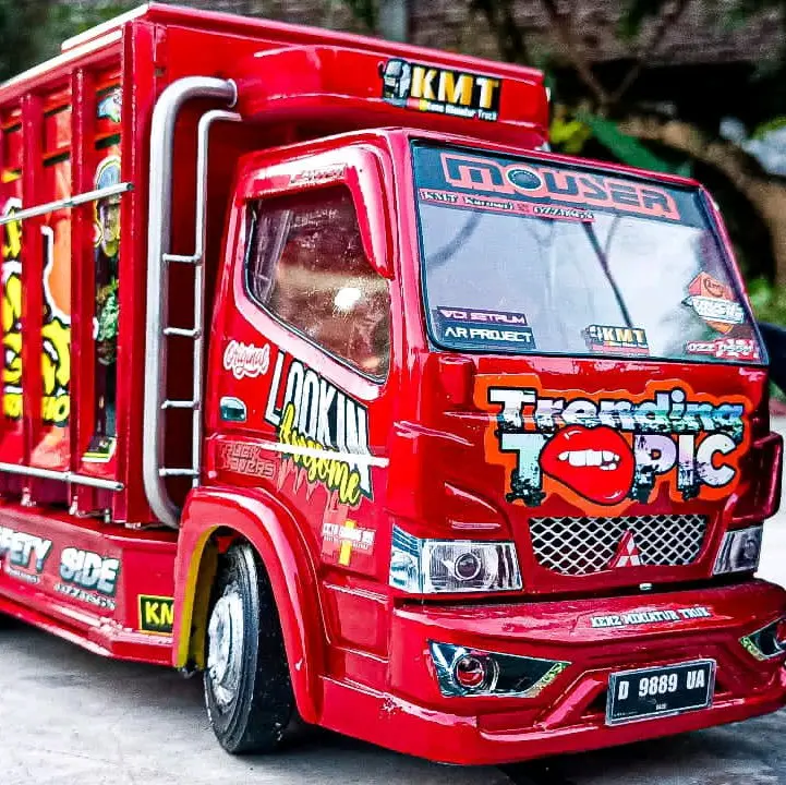 PROMO MURAH MINIATUR TRUK OLENG FULL FARIASI LAMPU BONUS TREPAL TERLARIS