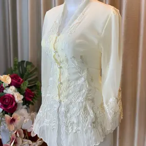 Kebaya kartini encim motif kebun kupu kupu