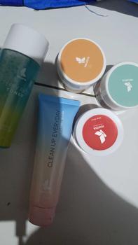 Product Review of KBILEEYS PAKET MILENIAL UNTUK KULIT NORMAL,BERFLEK Mencerahkan Wajah from A**a S**9 0