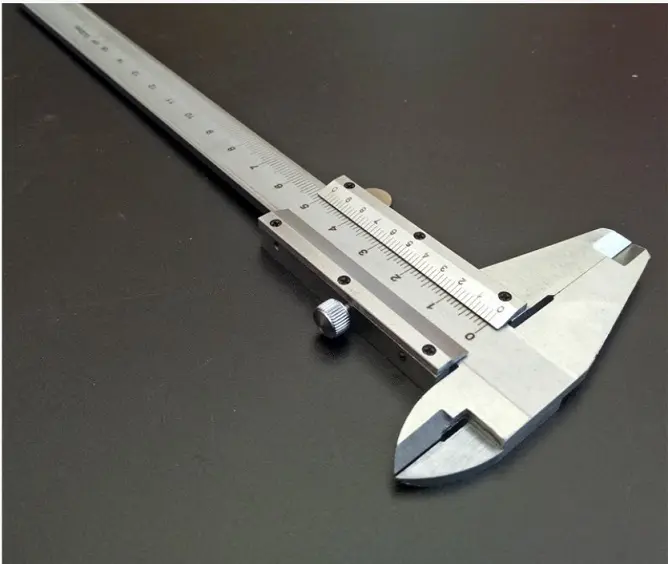 High precision vernier caliper