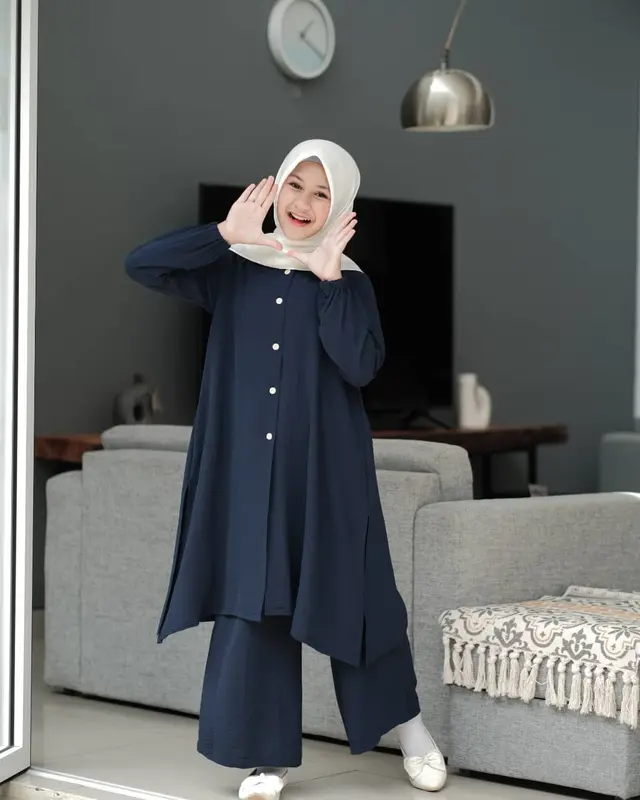 Fashion Muslim Setelan Anak Prempuan Remaja Tanggung Usia 7-15 Tahun One Set Anak Tunik Plus Kulot Bahan Terbaru Cringkle Airflow Premium Crinkle Baju Wanita Atasan 3