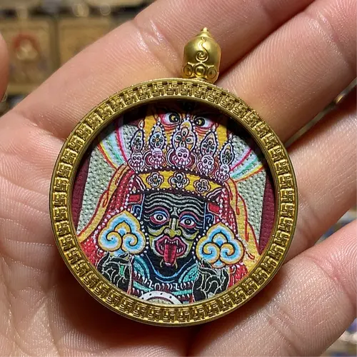 [Quick sale]  Non-natural Crystal Necklaces & Pendants