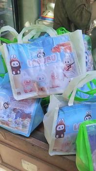 Product Review of TAS READY STOCK ULANG TAHUN MOTIF LABUBU TERBARU LANDSCAPE MUAT KOTAK KFC from ∀**A H**M 1